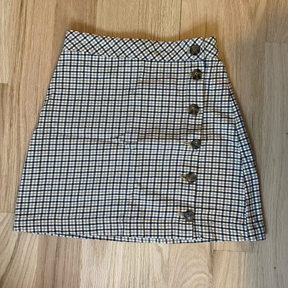 H&M Dresses & Skirts - Checkered mini skirt